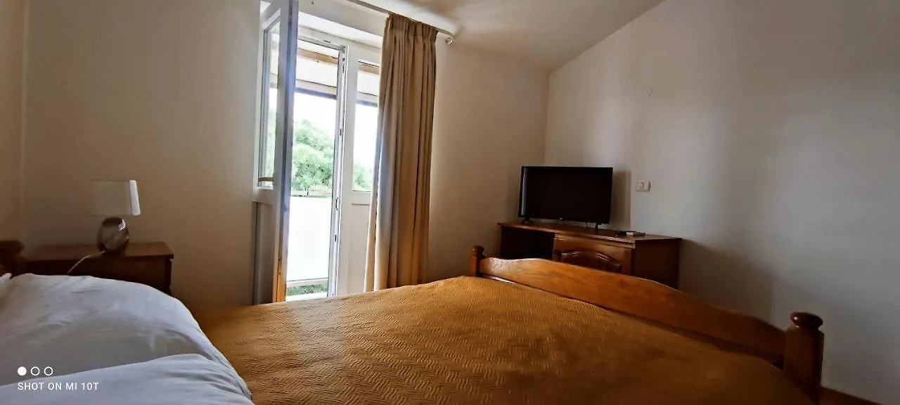Alojamento de Acomodação e Pequeno-almoço Laco De Pelagius Rooms Novigrad Istria