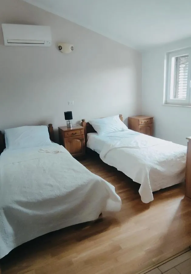 *** Alojamento de Acomodação e Pequeno-almoço Laco De Pelagius Rooms Novigrad Istria Croácia