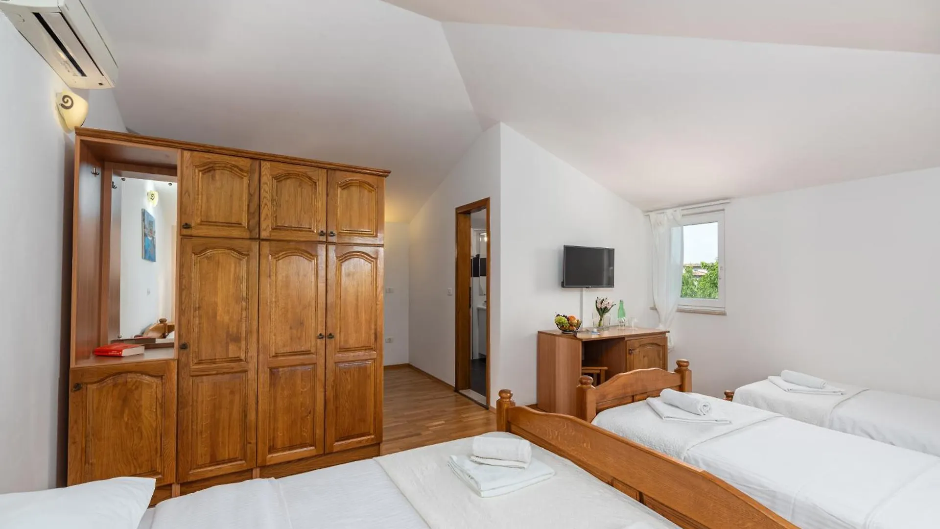 Laco De Pelagius Rooms Novigrad Istria 3*,